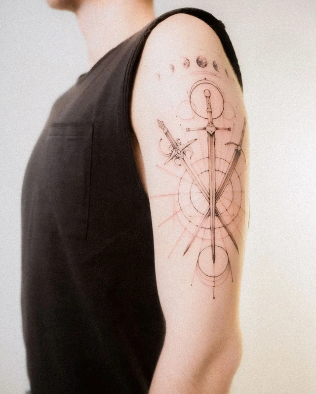 Татуировка в стиле тонких линий - работа 7